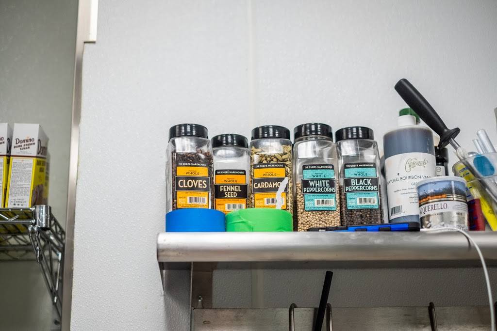 Tino’s Pizzeria | restaurant | 3420 Connecticut Ave NW, Washington, DC 20008, USA | 2025255311 OR +1 202-525-5311