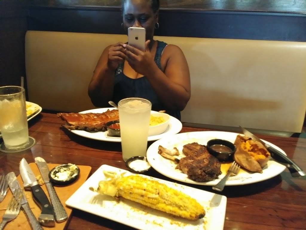 LongHorn Steakhouse | meal takeaway | 5910 E 82nd St, Indianapolis, IN 46250, USA | 3175950094 OR +1 317-595-0094