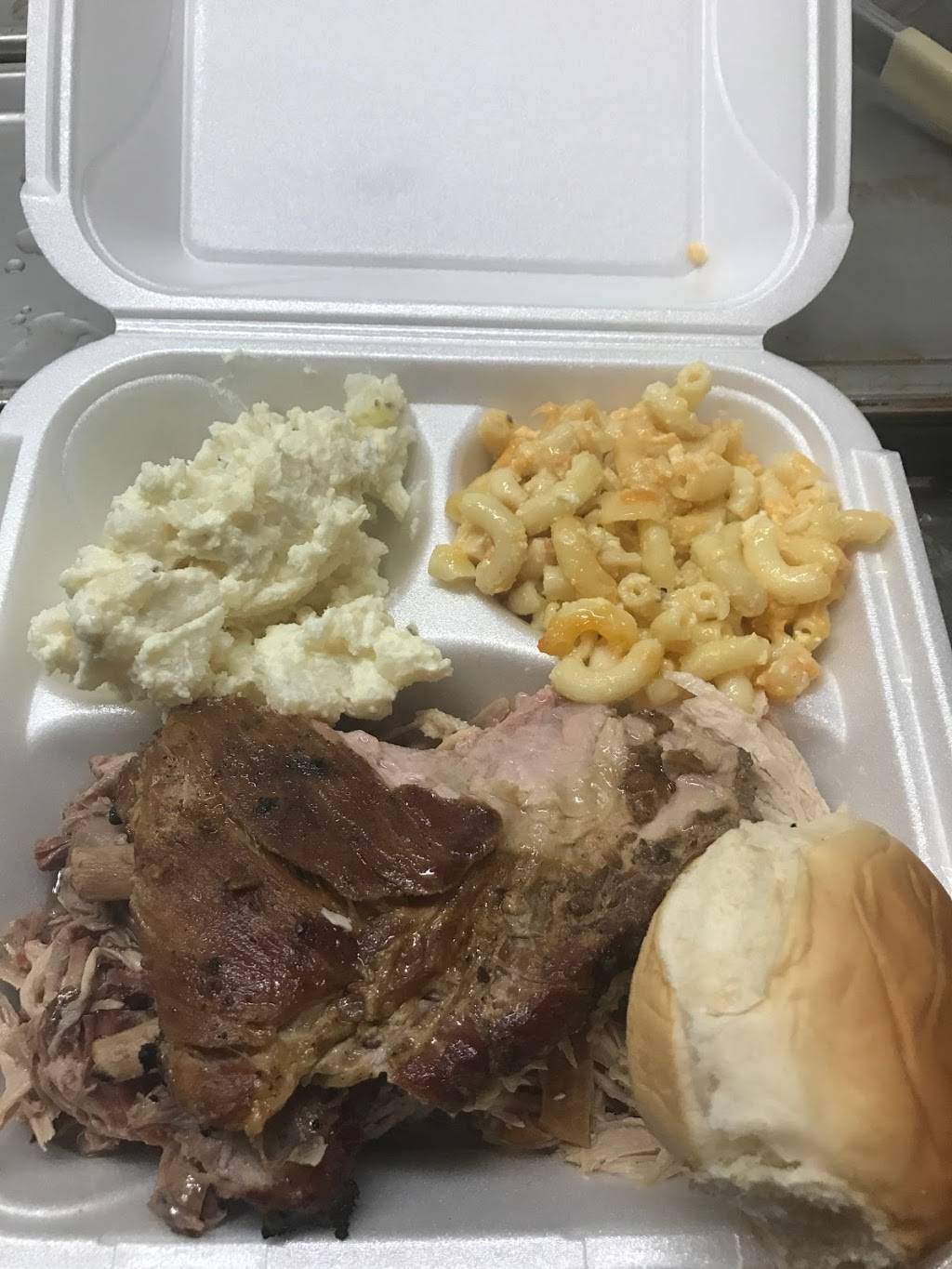CD’s BBQ ( Country Cookin and Catering) | restaurant | 3155 Peachtree Rd, Chesnee, SC 29323, USA | 8645927777 OR +1 864-592-7777