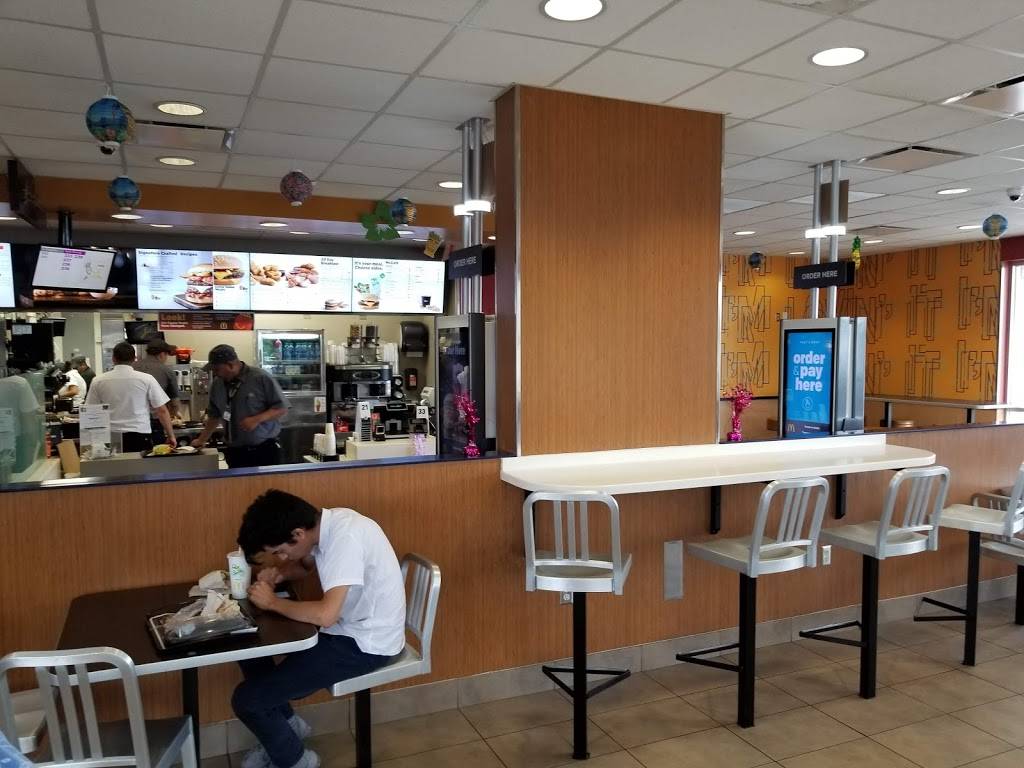 Dennys | restaurant | 19212 Gulf Fwy, Friendswood, TX 77546, USA | 2814864834 OR +1 281-486-4834