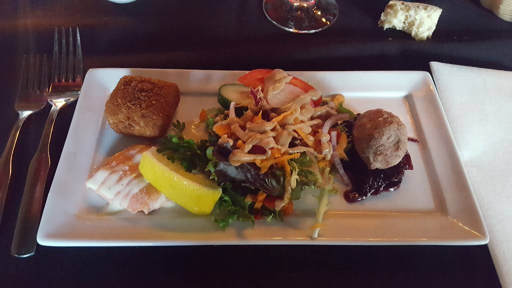 Comme Chez Soi Sherbrooke | restaurant | 875 Rue Belvédère S, Sherbrooke, QC J1H 4C2, Canada | 8195732818 OR +1 819-573-2818