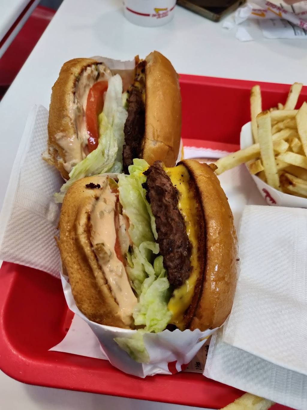 In-N-Out Burger | restaurant | 3411 W Century Blvd, Inglewood, CA 90301, USA | 8007861000 OR +1 800-786-1000