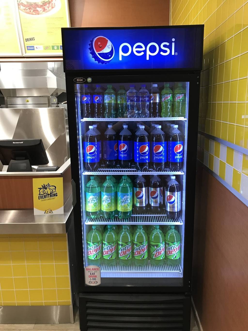 Hungry Howies Pizza | restaurant | 6736 E Baseline Rd, Mesa, AZ 85206, USA | 4803786999 OR +1 480-378-6999