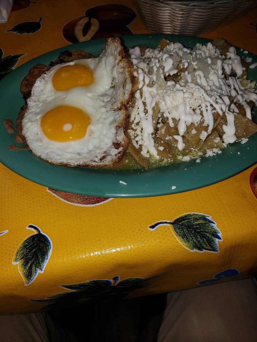 Mis Chilaquiles | restaurant | 5735 W 16th St, Cicero, IL 60804, USA | 7084776454 OR +1 708-477-6454