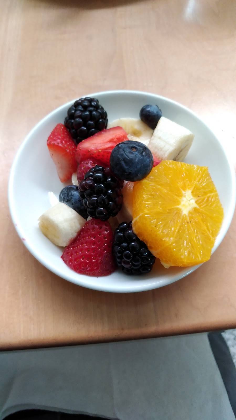 Twist By Roger Mooking | restaurant | Mississauga, ON L4W 1S9, Canada | 4167762345 OR +1 416-776-2345