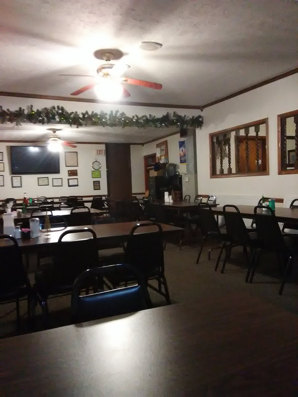 Zephyr Cafe | restaurant | 907 N Main St, Piedmont, MO 63957, USA | 5732232400 OR +1 573-223-2400