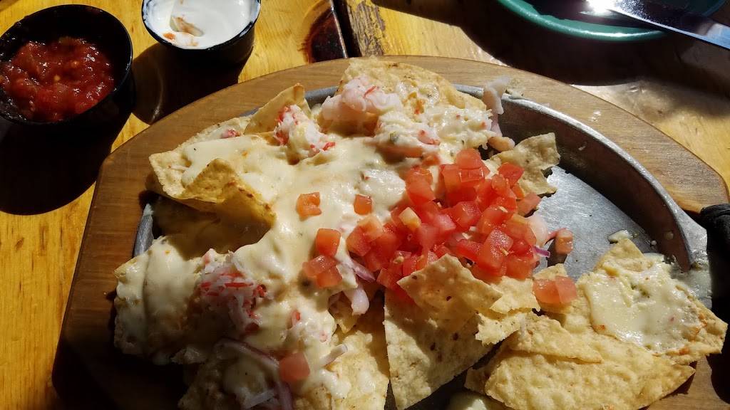 Leos Lodge | restaurant | 2525 E Jolly Rd, Lansing, MI 48910, USA | 5178823850 OR +1 517-882-3850