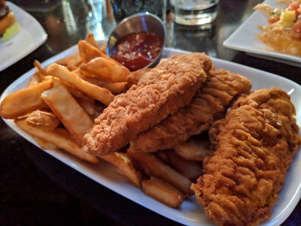 22 Bistro | restaurant | 1995 Squaw Valley Rd #11, Olympic Valley, CA 96146, USA | 5305846170 OR +1 530-584-6170