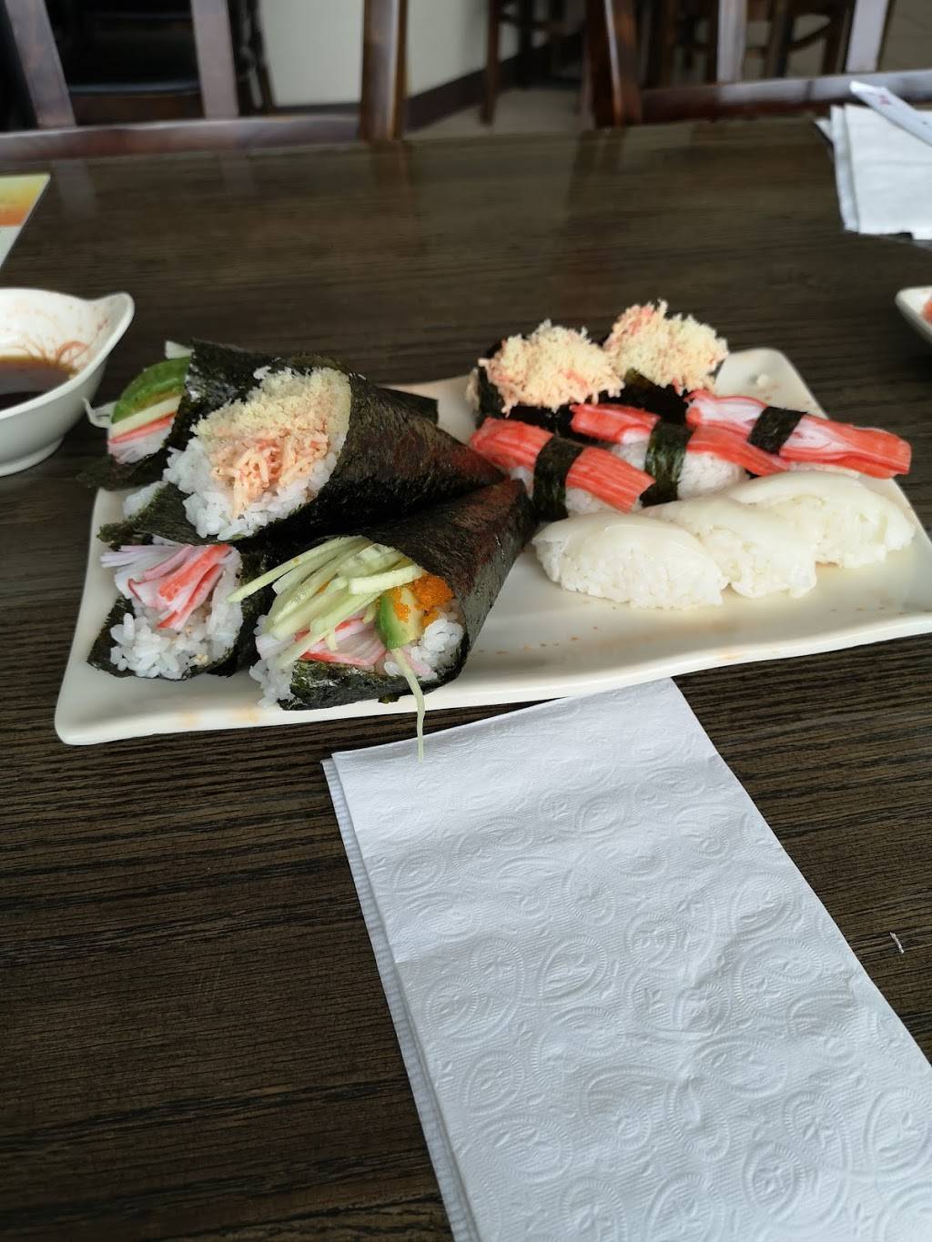 Sakana Sushi | restaurant | 2 Massey St #3, Angus, ON L0M 1B0, Canada | 7054249988 OR +1 705-424-9988
