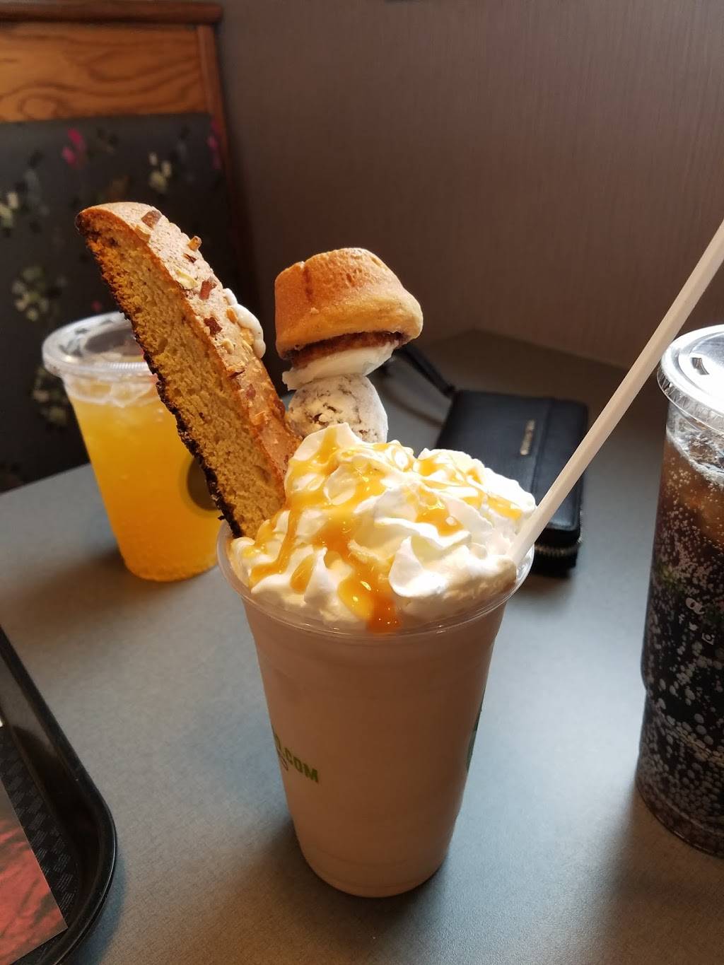 Beef-A-Roo | restaurant | 6593 Lexus Dr, Rockford, IL 61108, USA | 8152296600 OR +1 815-229-6600