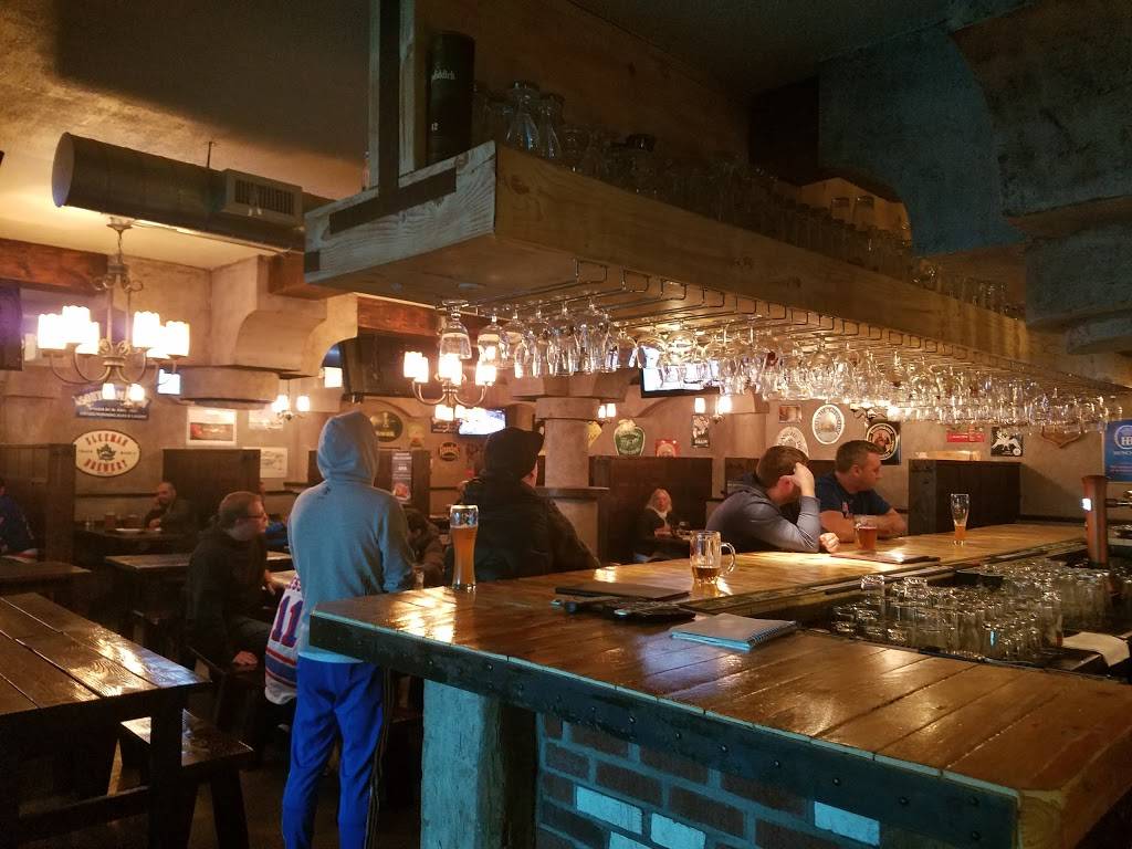 Draft Barn | restaurant | 28 Dooley St, Brooklyn, NY 11235, USA | 7186762727 OR +1 718-676-2727