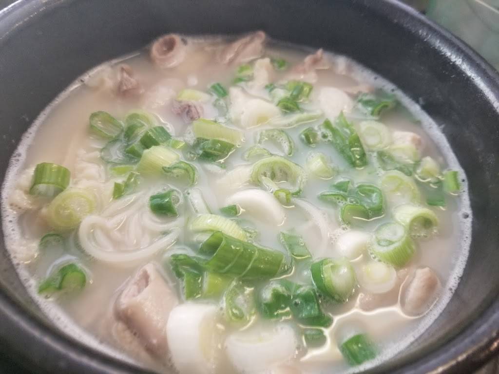 Shin Chon Korean Restaurant | restaurant | 3033 W 6th St #103, Los Angeles, CA 90020, USA | 2133652233 OR +1 213-365-2233