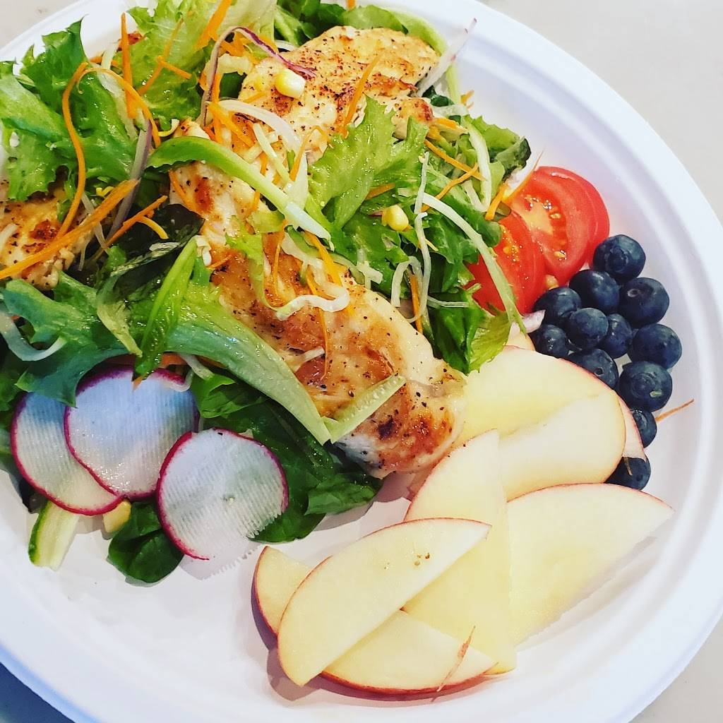 Chopping It Up | restaurant | Sheridan Rd, Highwood, IL 60040, USA | 8479620721 OR +1 847-962-0721