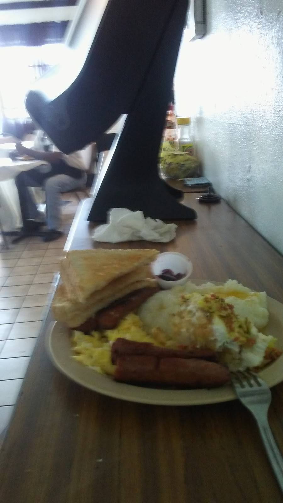 Heavenly choices | restaurant | 3810 Cavalcade St, Houston, TX 77026, USA | 8324910352 OR +1 832-491-0352