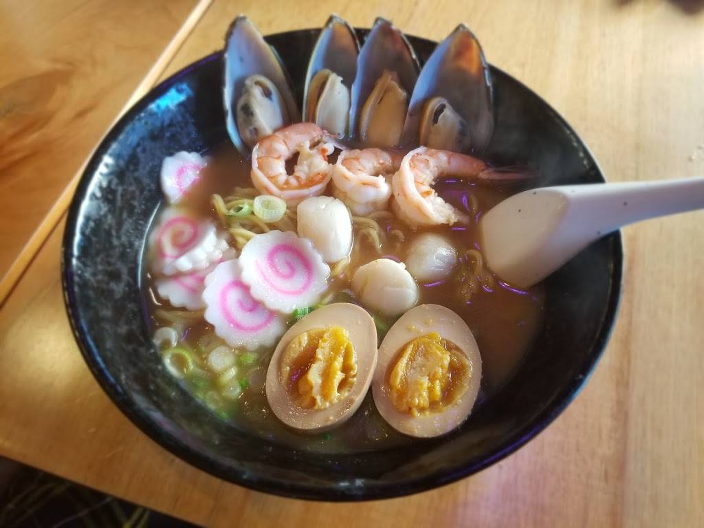 Shiawase Japanese Restaurant | restaurant | 3422 N Broadway, Chicago, IL 60657, USA | 7738838888 OR +1 773-883-8888