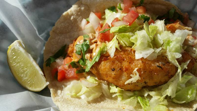 Los Arbolitos Mexican & Burgers | restaurant | 1708 S Mooney Blvd, Visalia, CA 93277, USA | 5597348226 OR +1 559-734-8226