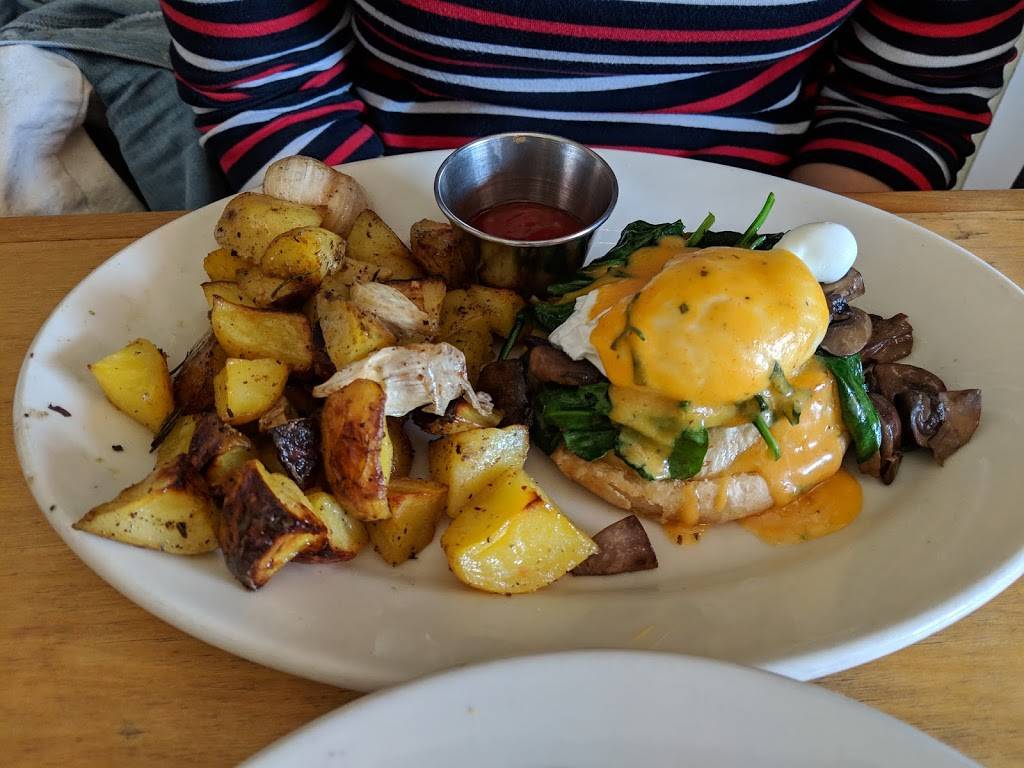 Eats | restaurant | 50 Clement St, San Francisco, CA 94118, USA | 4157518000 OR +1 415-751-8000