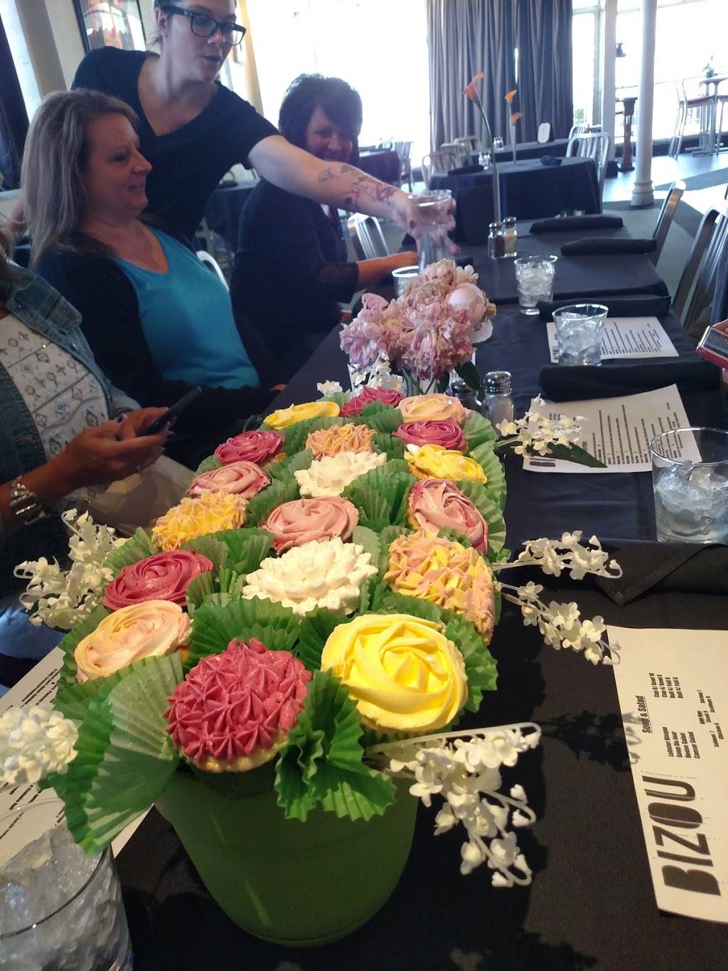 Bizou | restaurant | 259 N Main St, Decatur, IL 62523, USA | 2174227000 OR +1 217-422-7000