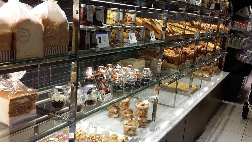 Paris Baguette | restaurant | 17136 Ventura Blvd, Encino, CA 91316, USA | 8188170048 OR +1 818-817-0048