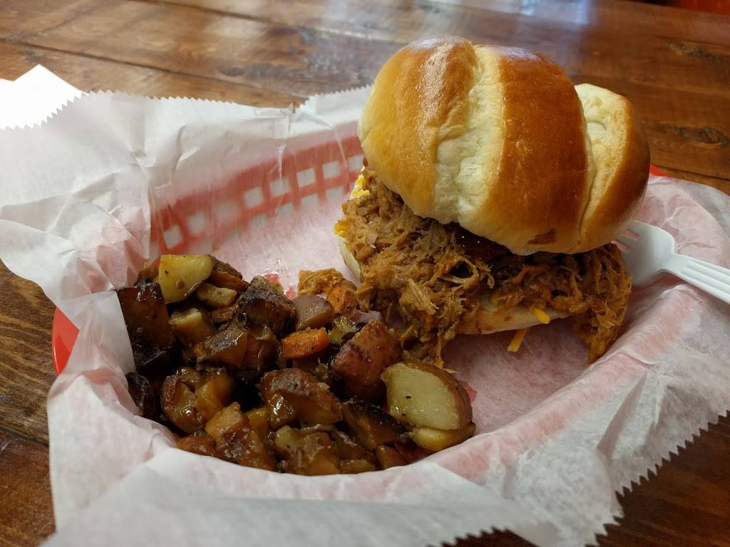 Yummy Bones Barbecue Port Washington | restaurant | 210 N Franklin St, Port Washington, WI 53074, USA | 2622689221 OR +1 262-268-9221