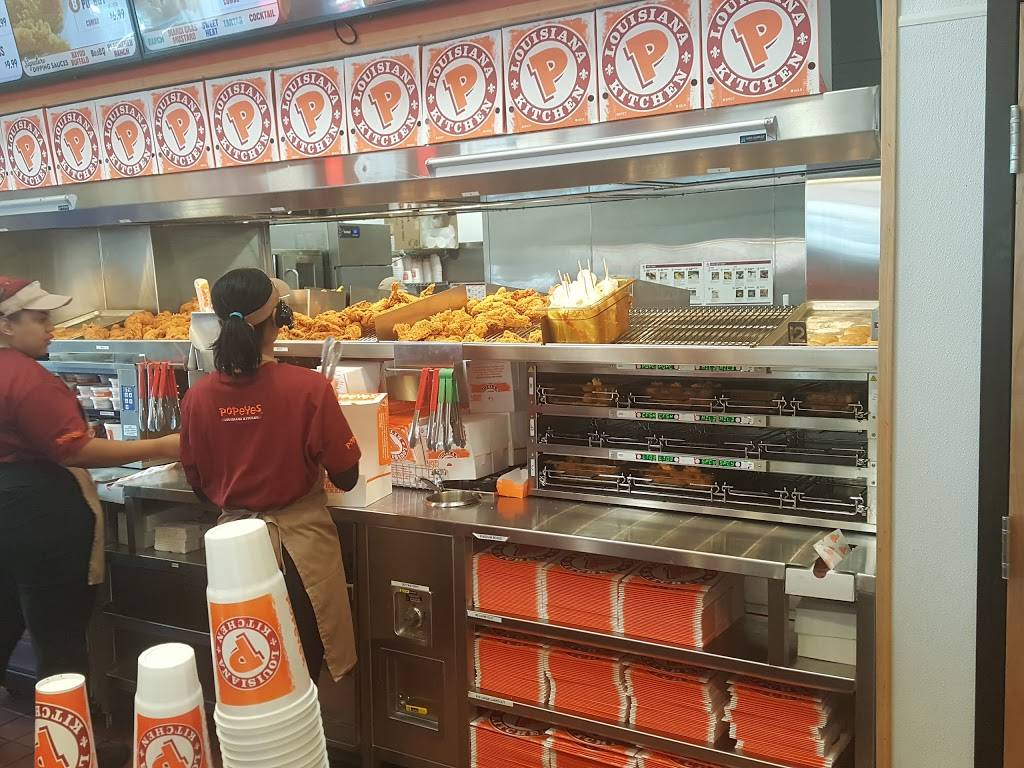 Popeyes Louisiana Kitchen | restaurant | 180 Boston St, Lynn, MA 01904, USA | 7812156936 OR +1 781-215-6936