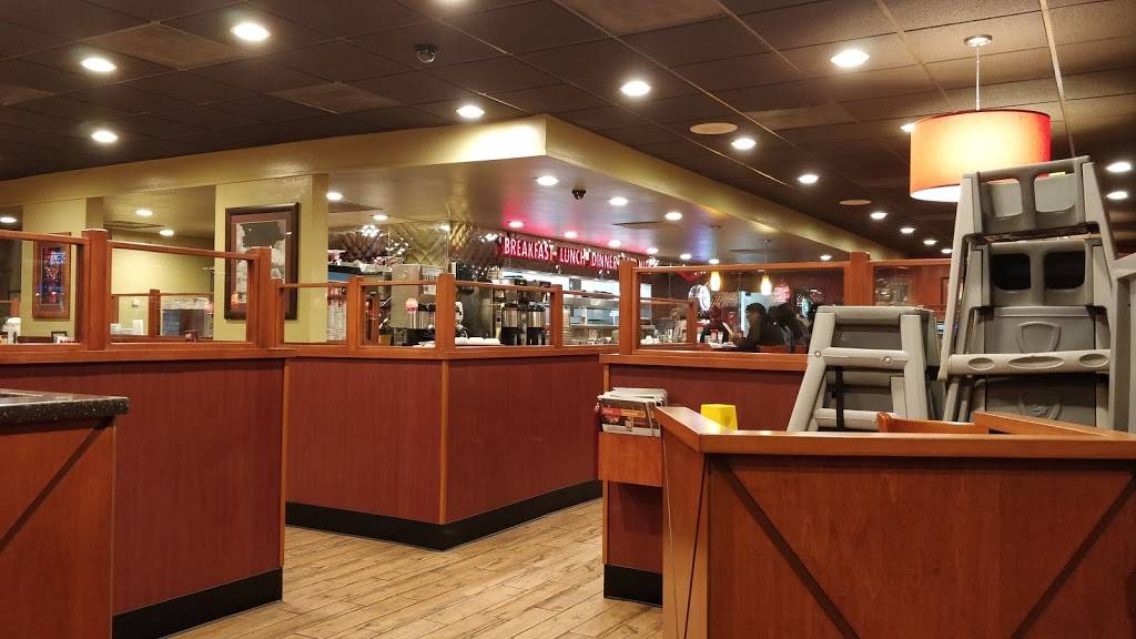 Dennys | restaurant | 600 S Frontage Rd, Wisconsin Dells, WI 53965, USA | 6082547825 OR +1 608-254-7825
