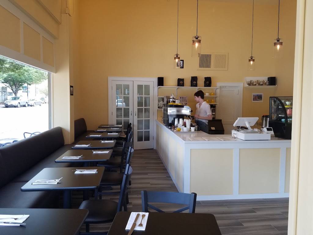 Paper Moon | restaurant | 521 Bloomfield Ave, Montclair, NJ 07042, USA | 9737464201 OR +1 973-746-4201