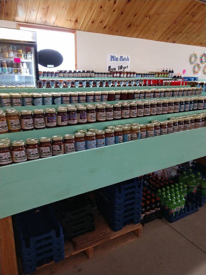 Joyland Market | restaurant | 27 Bear Creek Rd, Crossville, TN 38571, USA | 9314561997 OR +1 931-456-1997