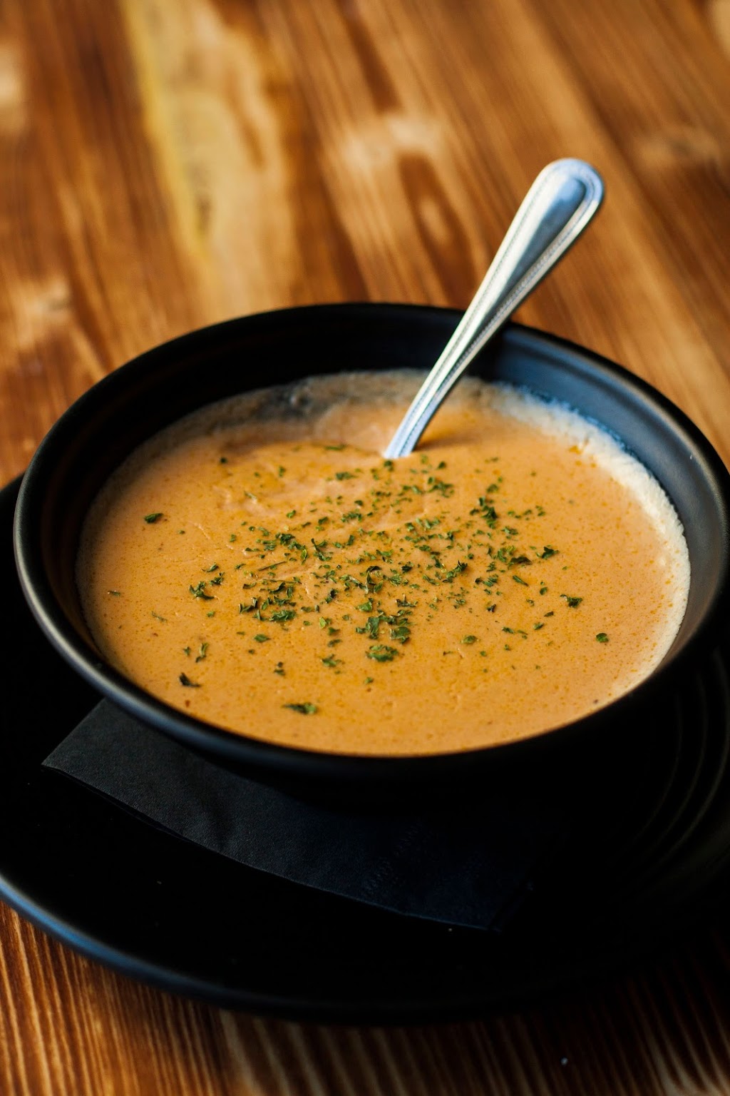 Hook & Reel Cajun Seafood & Bar | restaurant | 133-40 79th St, Queens, NY 11414, USA | 7186736207 OR +1 718-673-6207