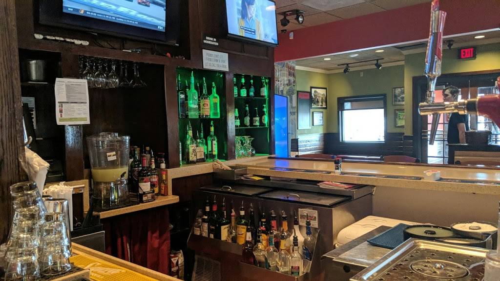 Applebees Grill + Bar | restaurant | 1301 Kansas Ave, Paola, KS 66071, USA | 9132942702 OR +1 913-294-2702