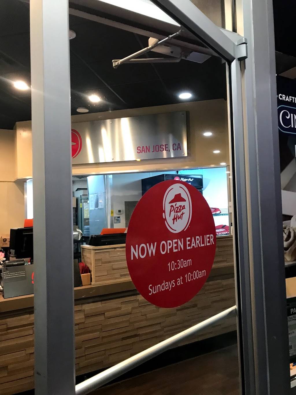 Pizza Hut | restaurant | 3245A Sierra Rd, San Jose, CA 95132, USA | 4089234300 OR +1 408-923-4300