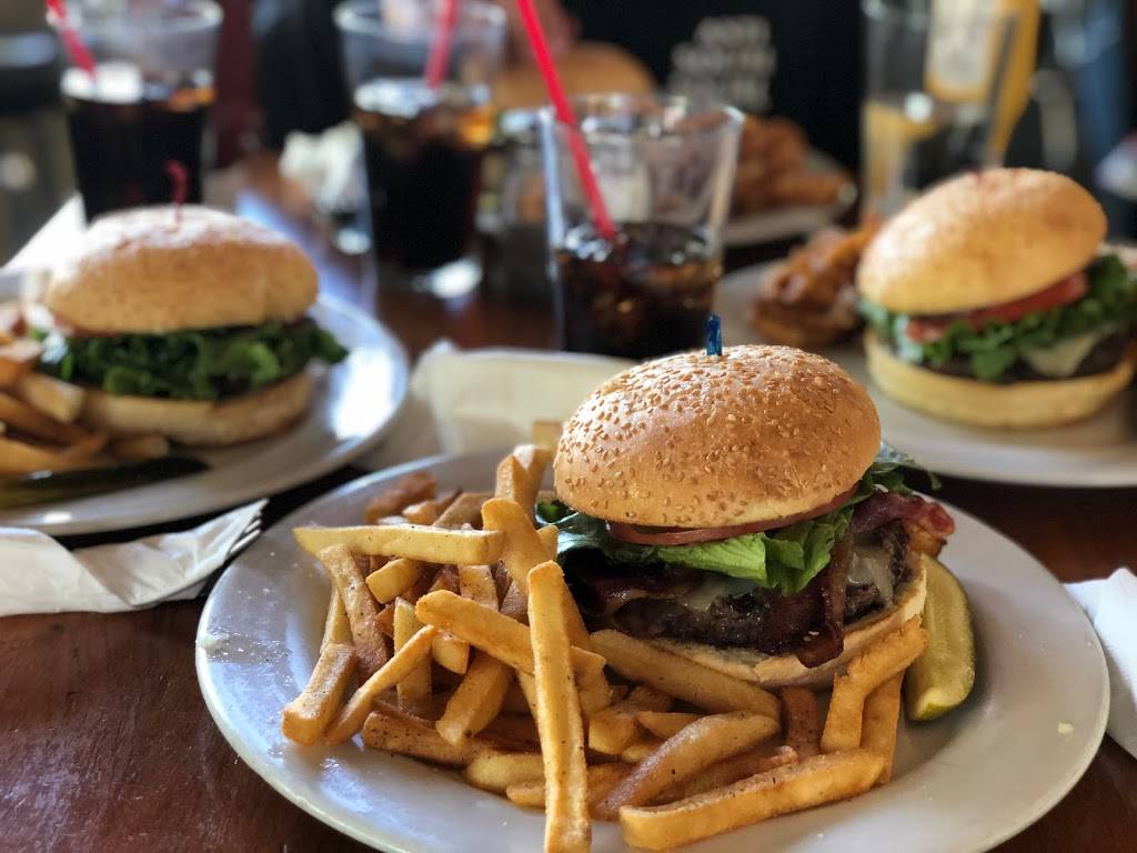 Burgers and Brew | restaurant | 403 3rd St, Davis, CA 95616, USA | 5307503600 OR +1 530-750-3600