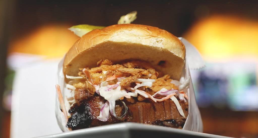 Sand Bar + Kitchen | restaurant | 6752 Collins Ave, Miami Beach, FL 33140, USA | 3053978375 OR +1 305-397-8375