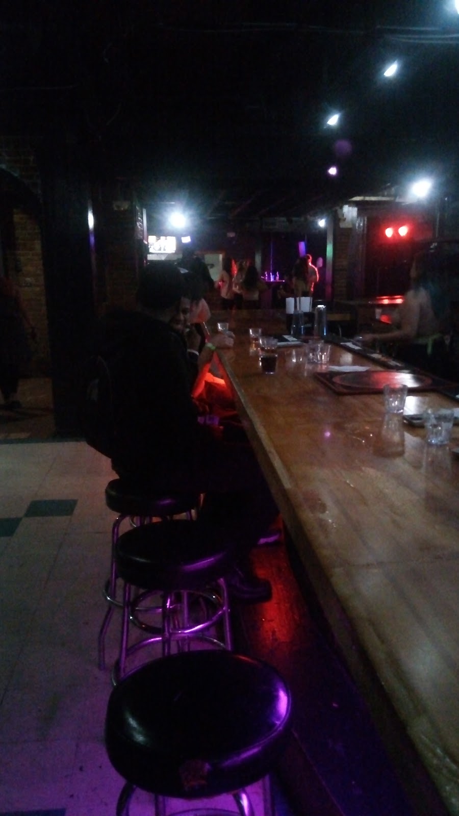 Landshark Bar & Grill | night club | 101 E Grand River Rd, East Lansing, MI 48823, USA | 5175745033 OR +1 517-574-5033