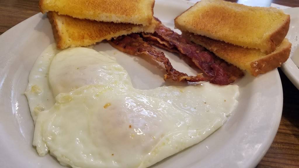 Hungry Bear Pancake & Bar-B-Q | restaurant | 1310 Main St, Murray, KY 42071, USA | 2707537641 OR +1 270-753-7641