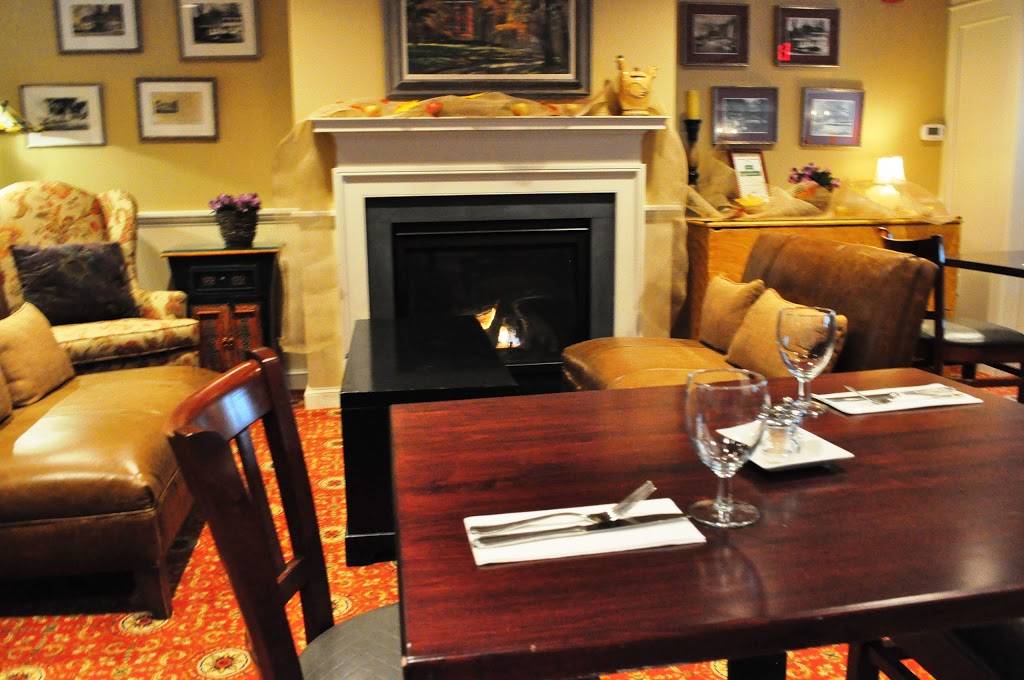 Champneys | restaurant | 81 Old Main St, Deerfield, MA 01342, USA | 4137723087 OR +1 413-772-3087