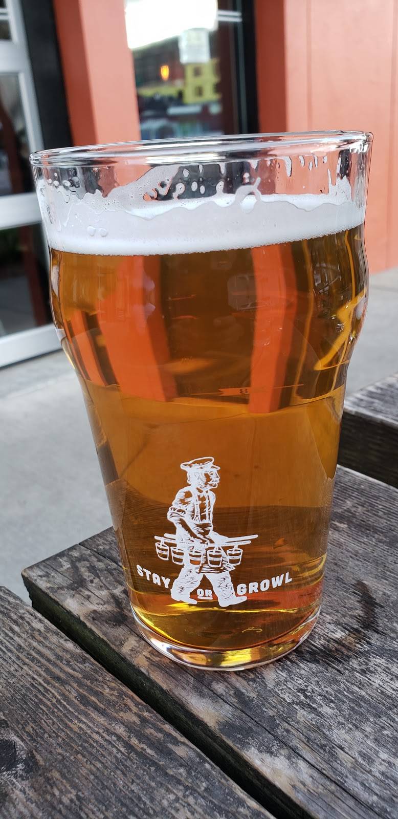 The Tap and Growler | restaurant | 207 E 5th Ave, Eugene, OR 97401, USA | 5415059751 OR +1 541-505-9751