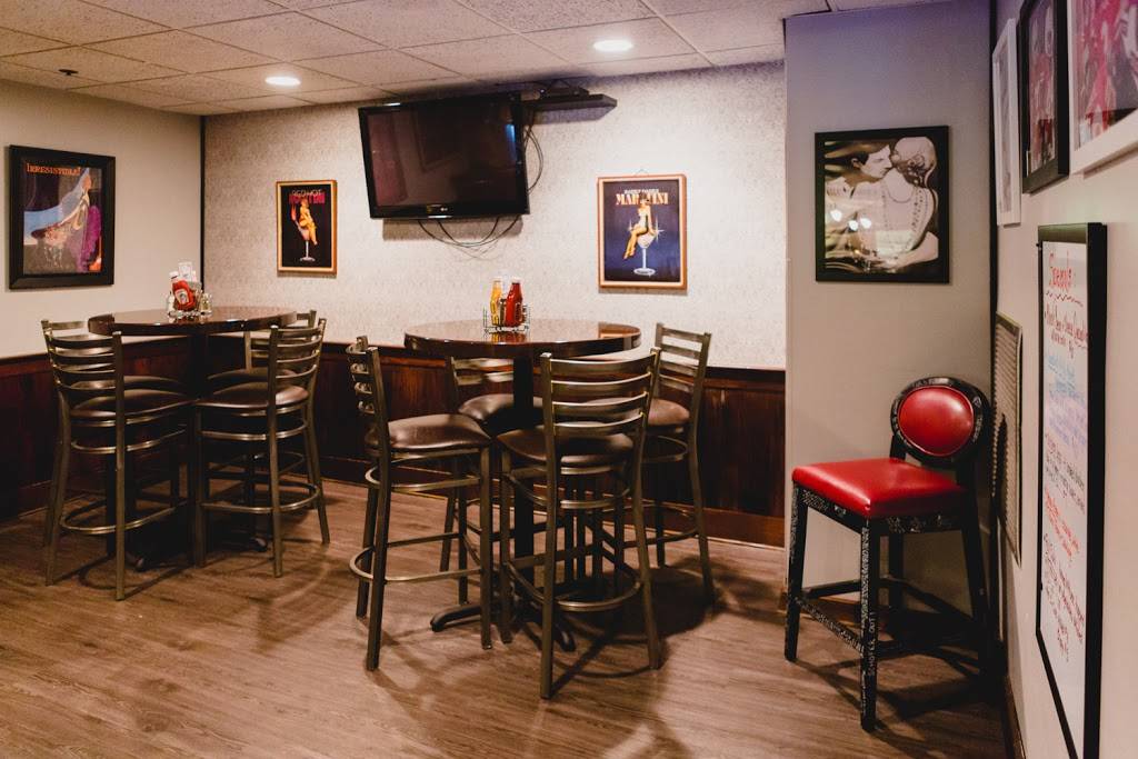 Speakeasy Lounge | night club | 136 N Park Ave, Warren, OH 44481, USA | 3306479232 OR +1 330-647-9232