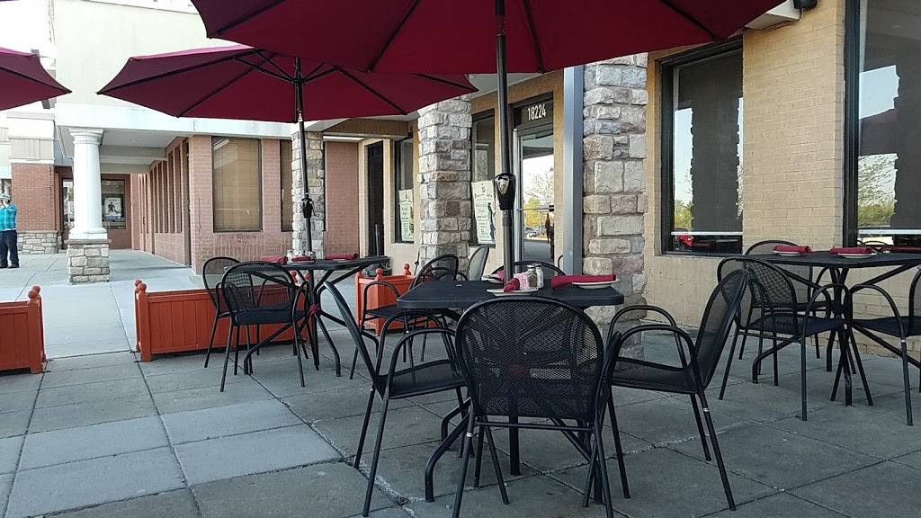 Mamma Lucia | restaurant | 18224 Village Center Dr, Olney, MD 20832, USA | 3015709500 OR +1 301-570-9500