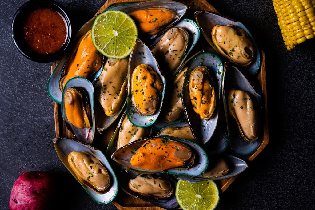 CRABHOLIC SEAFOOD RESTAURANT | restaurant | 4599 S University Dr, Davie, FL 33328, USA | 9544240836 OR +1 954-424-0836