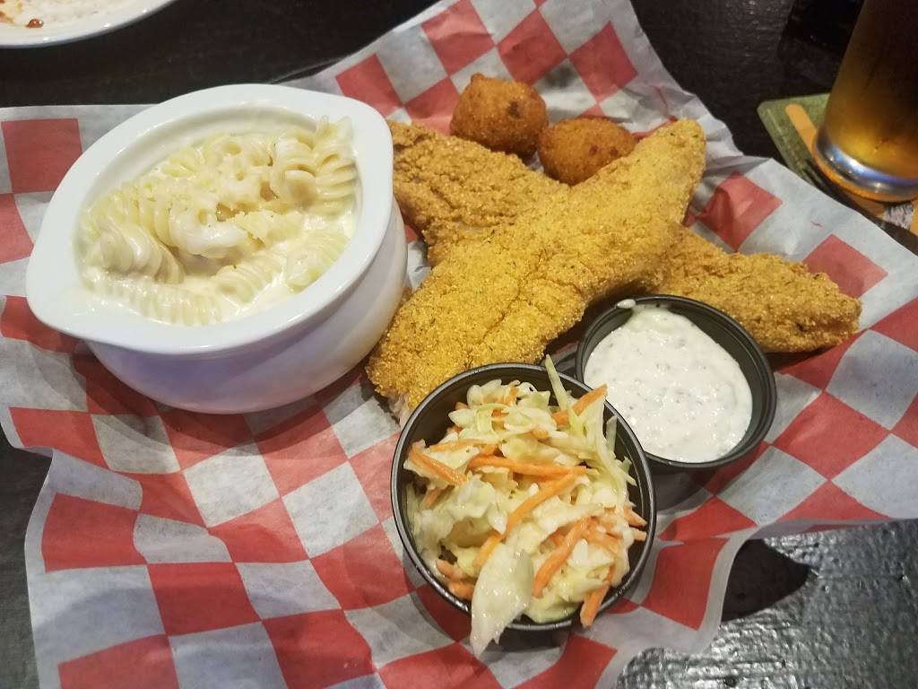 Wild Pitch Sports Bar & Grill Fort Worth | restaurant | 4701 Citylake Blvd E, Fort Worth, TX 76132, USA | 8173610084 OR +1 817-361-0084