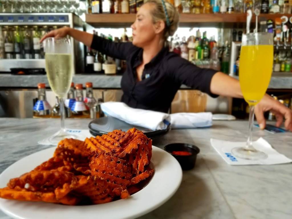 THE LOT La Jolla | restaurant | 7611 Fay Ave, La Jolla, CA 92037, USA | 8587770069 OR +1 858-777-0069