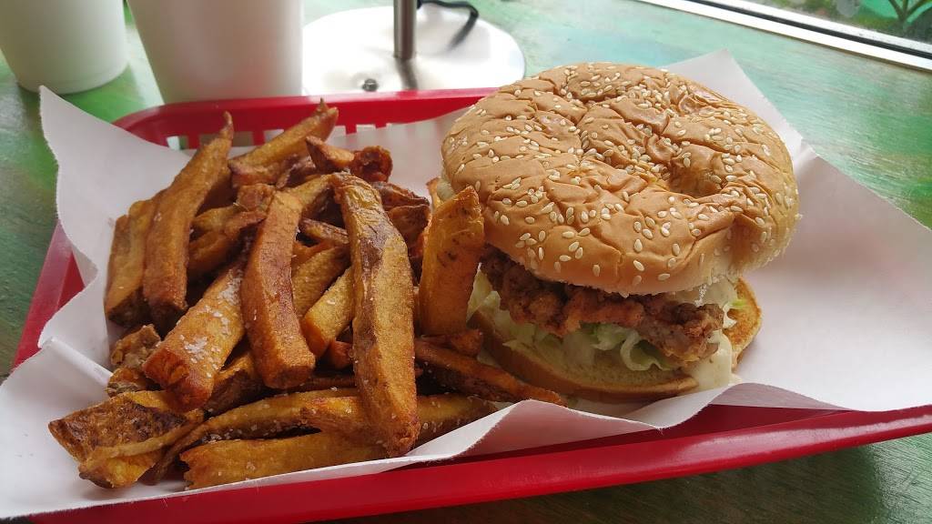 Dubs Place | restaurant | 4408 Dayton Blvd, Chattanooga, TN 37415, USA | 4238753151 OR +1 423-875-3151