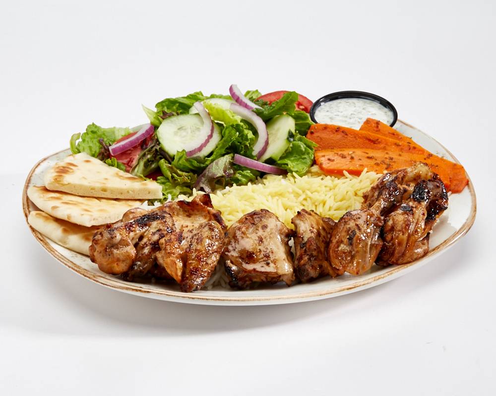 Luna Grill | restaurant | 2400 Historic Decatur Rd #100, San Diego, CA 92106, USA | 6192245862 OR +1 619-224-5862