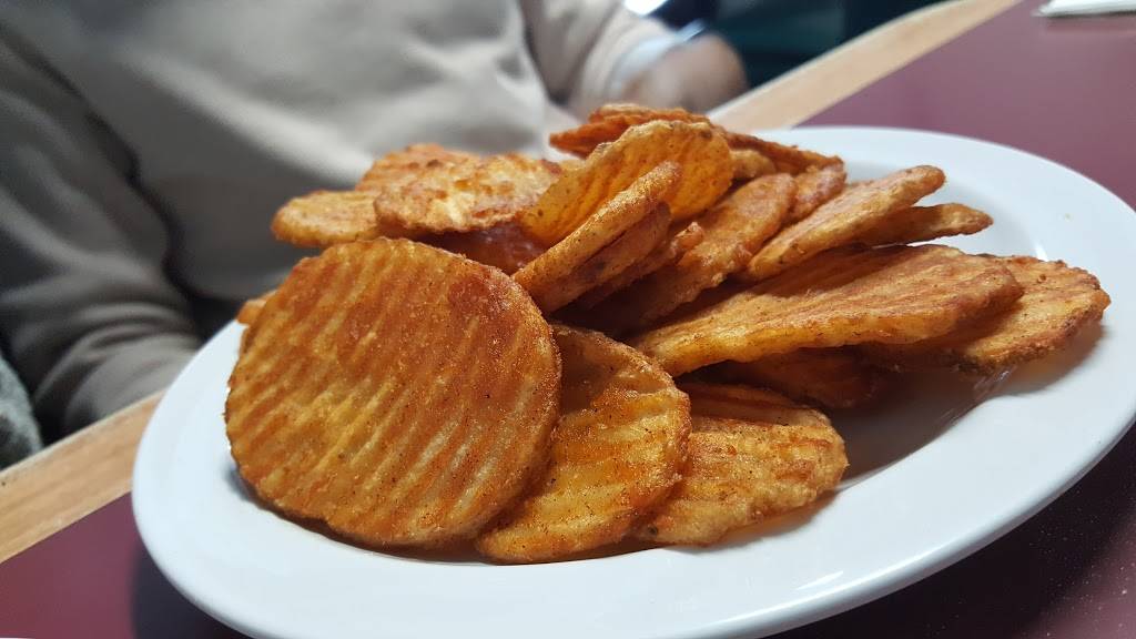 Manns Grille | restaurant | 1214 S Tibbs Ave, Indianapolis, IN 46241, USA | 3172415801 OR +1 317-241-5801