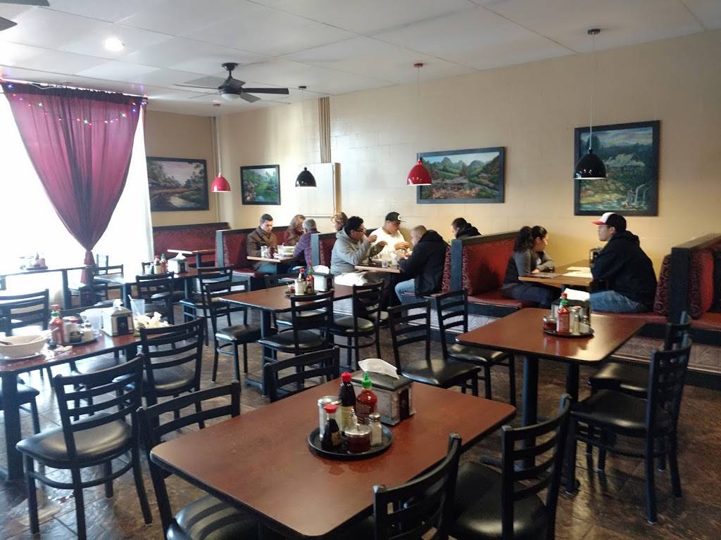 Davorns Place | restaurant | 400 N Willis St, Visalia, CA 93291, USA | 5597334885 OR +1 559-733-4885