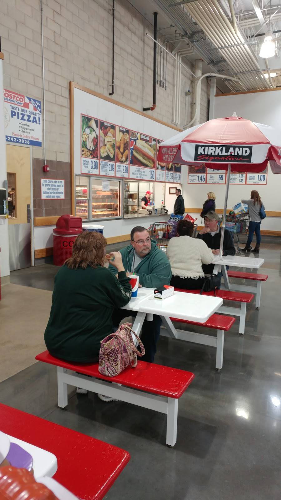 Costco Food Court | meal takeaway | 245 Stafford Park Blvd, Manahawkin, NJ 08050, USA | 6092422026 OR +1 609-242-2026