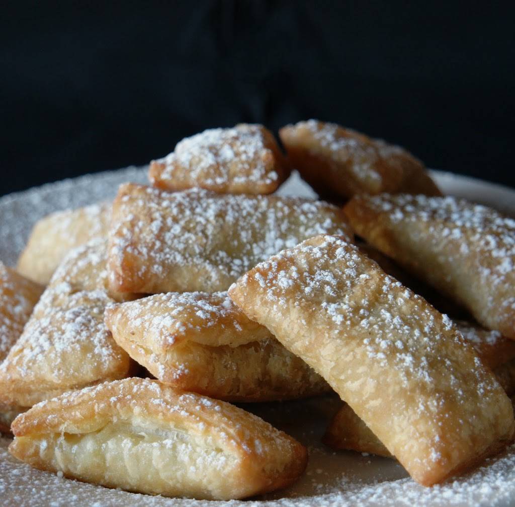 Pie-Eyed Pizzeria | restaurant | 1111 W Chicago Ave, Chicago, IL 60642, USA | 3122433735 OR +1 312-243-3735