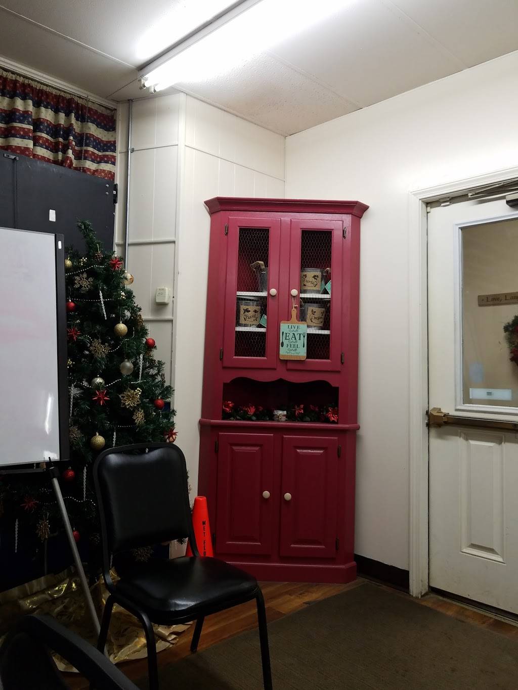 Idas Lunch Box | restaurant | 211 S Main St, Woodsfield, OH 43793, USA | 7404725502 OR +1 740-472-5502