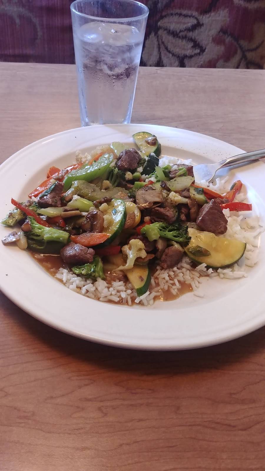 Jumps Restaurant | restaurant | 63 Kercheval Ave, Grosse Pointe, MI 48236, USA | 3138829555 OR +1 313-882-9555